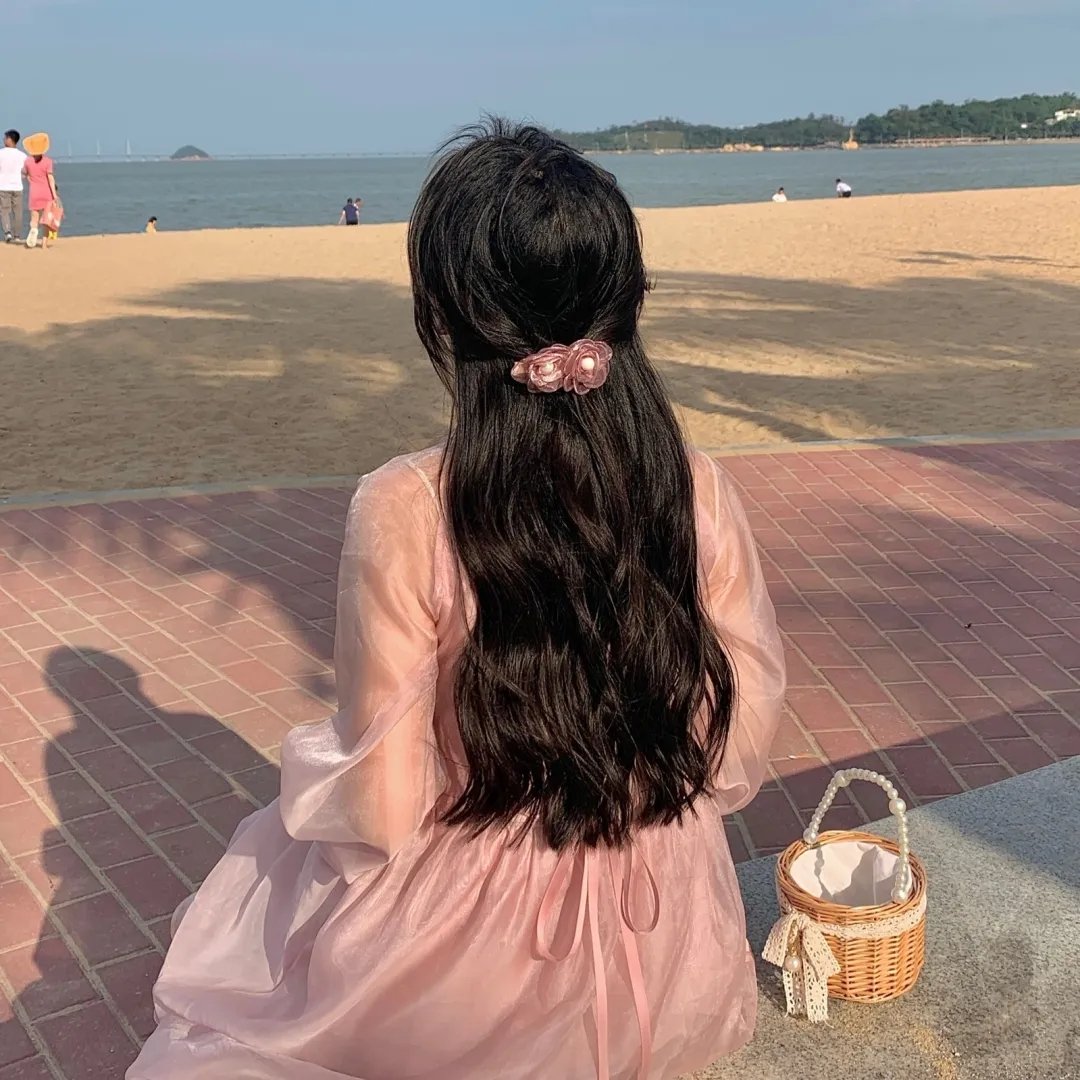 月里青山淡如画